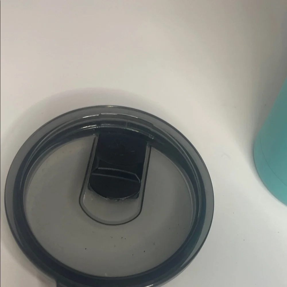 Yukon Outfitters Teal Tumbler‎